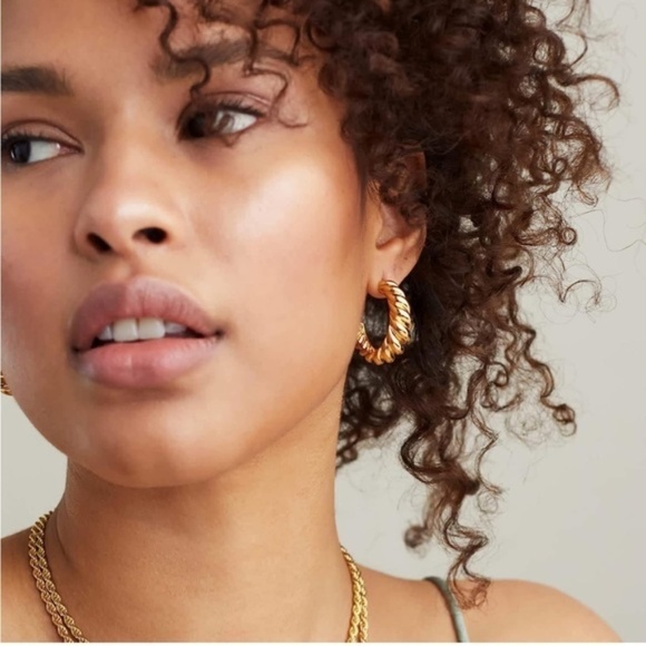 Gold 14k Gold Plated Crossiant Cuff Hoop Earrings - Picture 4 of 4